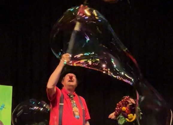 BIG BUBBLE CIRCUS Aug 8 & 9 @ 7:00p  Ice Cream Theatre Series